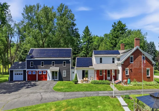 Single family home for sale at 131 Clement Rd, Rollinsford, NH 03869 | MLS# 5095628