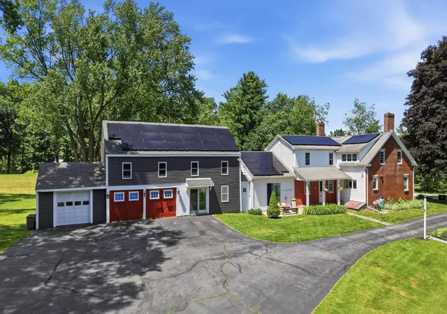 Homes for sale in Rollinsford, NH | 131 Clement Rd, Rollinsford, NH 03869 | MLS# 5095628