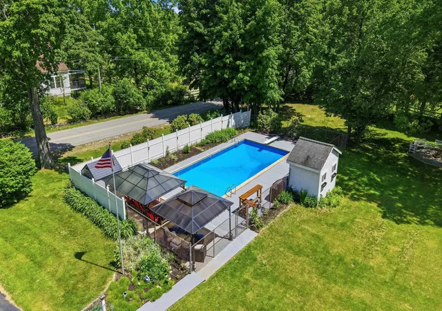 Homes for sale in Rollinsford, NH | 131 Clement Rd, Rollinsford, NH 03869 | MLS# 5095628