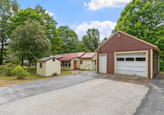 3rd image of 273 Melendy Rd, Milford, NH 03055 | MLS# 5095633