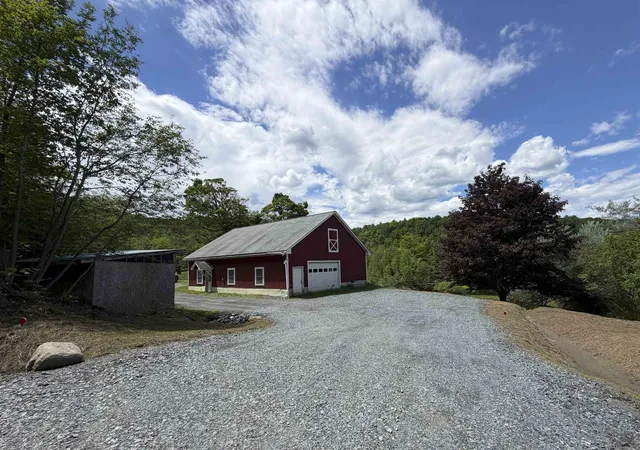 2nd image of 1110 Parker Rd, Vershire, VT 05079 | MLS# 5095635