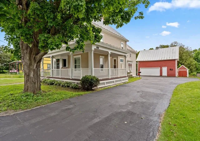 3rd image of 127 Orchard St, Enosburg, VT 05450 | MLS# 5095669
