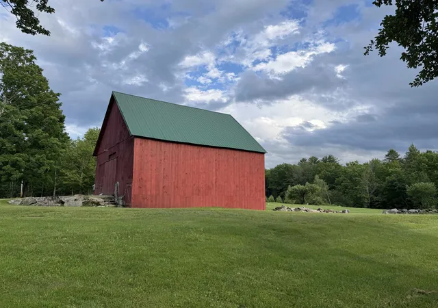 Photo 4 of Single family home for sale at 193 New Hebron Rd, Plymouth, NH 03264 | MLS# 5095713 | Listing updated on 2026-07-06