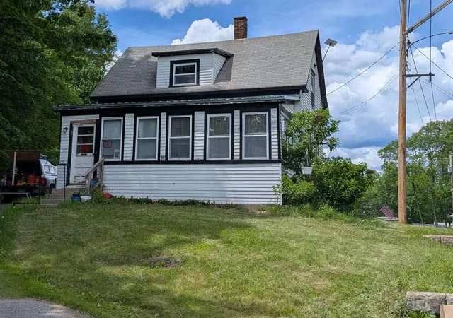 3rd image of 12 Water St, Lancaster, NH 03584 | MLS# 5095719