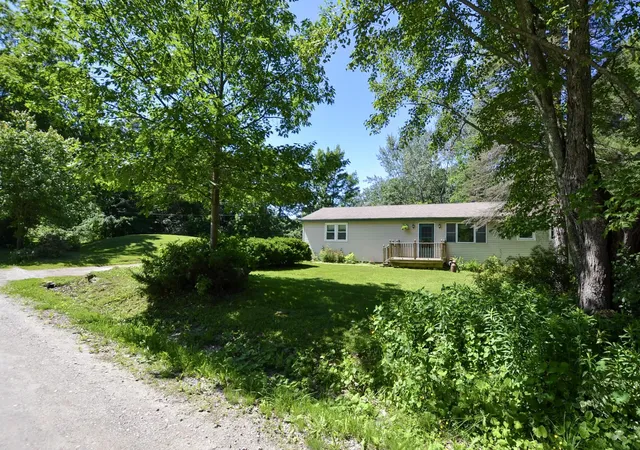 2nd image of 492 Curve Hill Rd, Colchester, VT 05446 | MLS# 5095749