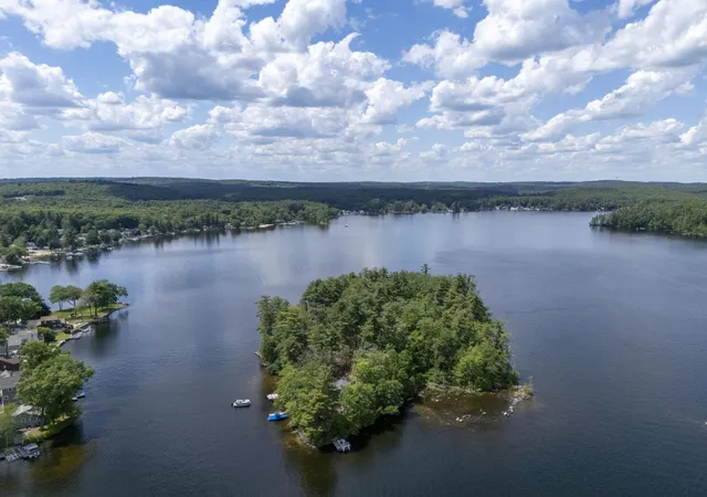 Homes for sale in Derry, NH | 209 Chases Grove Rd, Derry, NH 03038 | MLS# 5095750