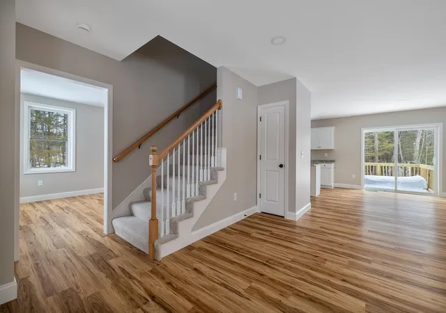 2nd image of 118 Mills Shore Dr, Hampstead, NH 03841 | MLS# 5095751