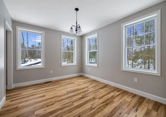 3rd image of 118 Mills Shore Dr, Hampstead, NH 03841 | MLS# 5095751