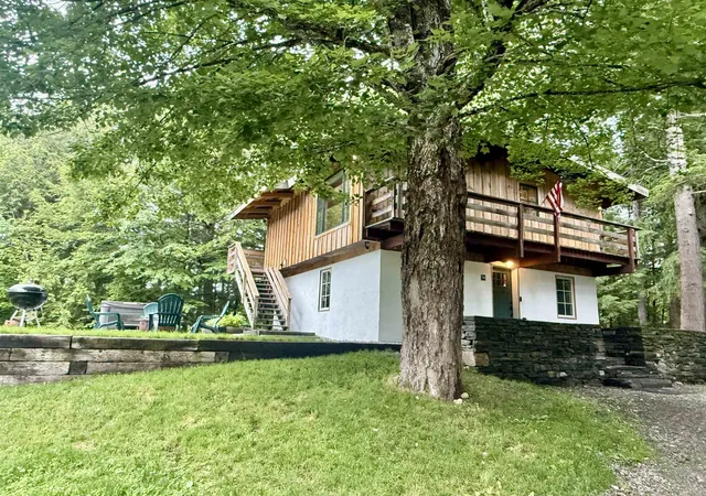 Homes for sale in Londonderry, VT | 58 Stone Hollow Rd, Londonderry, VT 05148 | MLS# 5095764