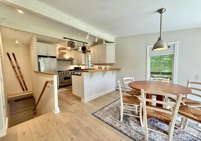 Homes for sale in Londonderry, VT | 58 Stone Hollow Rd, Londonderry, VT 05148 | MLS# 5095764