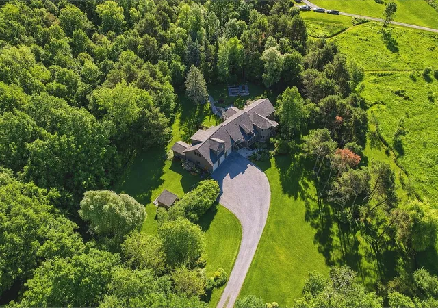2nd image of 1020 Greenbush Rd, North Ferrisburgh, VT 05473 | MLS# 5095774