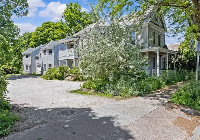 1st image of 21 Hyde St, Burlington, VT 05401 | MLS# 5095783