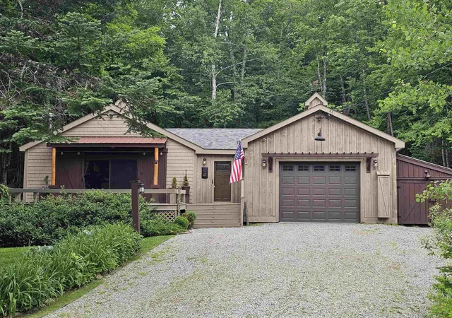 Photo 3 of Single family home for sale at 60 East Brook Xing, Wilmington, VT 05363 | MLS# 5095784 | Listing updated on 2026-08-04