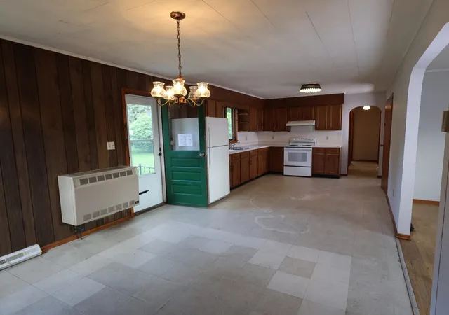 5th image of 219 Hickok St, Winooski, VT 05404 | MLS# 5095786