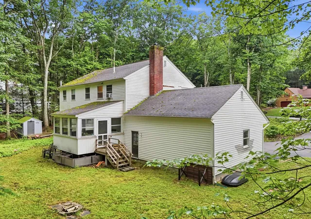 4th image of 47 Beaver Ln, Bedford, NH 03110 | MLS# 5095788