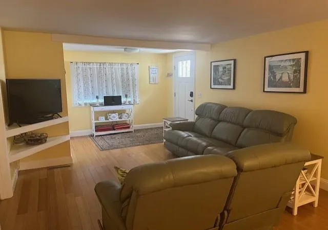 Photo 2 of Single family home for sale at 23 Walnut Ave, Hampton, NH 03842 | MLS# 5095798 | Listing updated on 2026-09-09