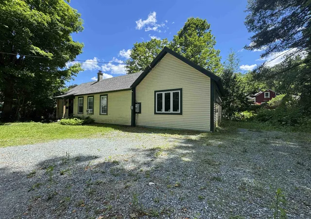 Homes for sale in Ludlow, VT | 10 West Hill Rd, Ludlow, VT 05149 | MLS# 5095799