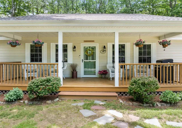 Photo 3 of Single family home for sale at 12 Stonegate Ct, Gilford, NH 03249 | MLS# 5095804 | Listing updated on 2026-07-05