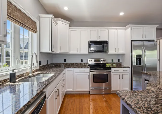 Photo 4 of Condo for sale at 43 Cornwall St #E, Portsmouth, NH 03801 | MLS# 5095807 | Listing updated on 2026-10-15