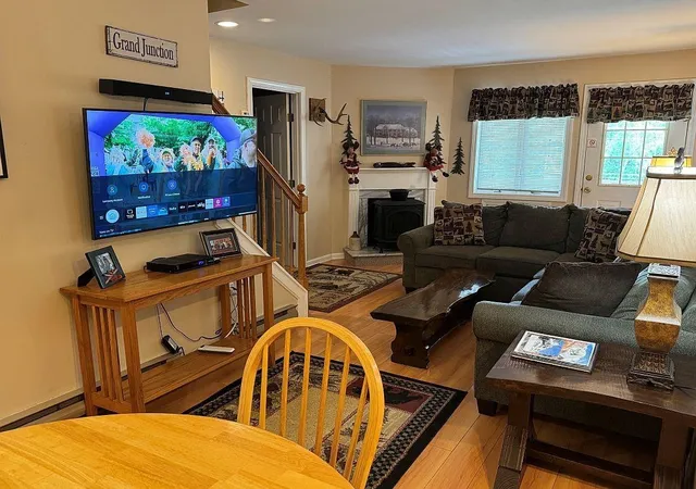 Homes for sale in Lincoln, NH | 227 Main St #320, Lincoln, NH 03251 | MLS# 5095811