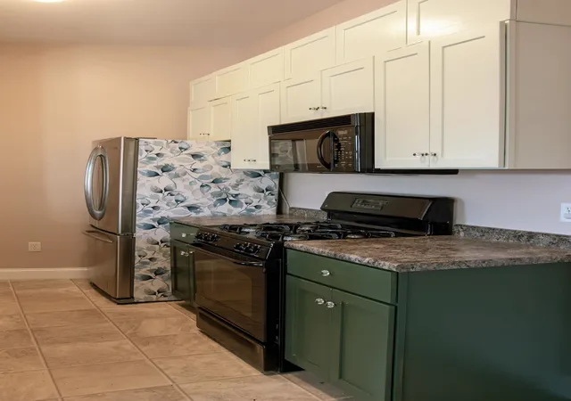 Homes for sale in Dover, NH | 282 Central Ave #5, Dover, NH 03820 | MLS# 5095817