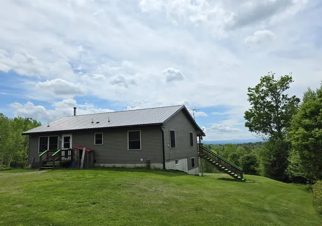 Photo 4 of Single family home for sale at 233 Jerusalem Rd, Plainfield, VT 05667 | MLS# 5095832 | Listing updated on 2026-08-18