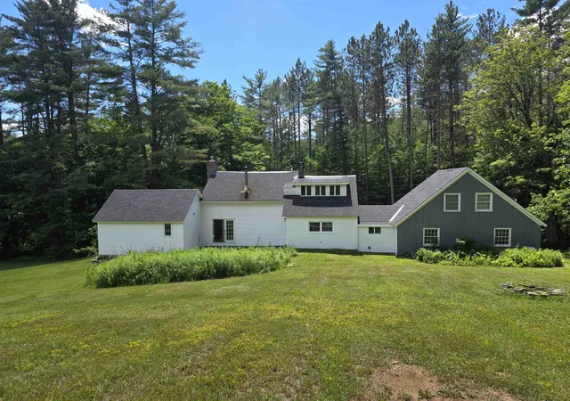 Homes for sale in Grafton, VT | 596 Four Chimneys Rd, Grafton, VT 05146 | MLS# 5095842