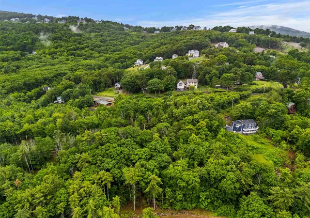 3rd image of 107 Cumberland Rd, Gilford, NH 03249 | MLS# 5095844