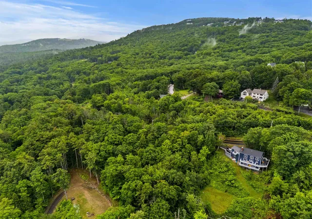 4th image of 107 Cumberland Rd, Gilford, NH 03249 | MLS# 5095844