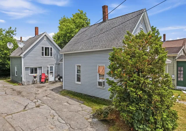 Homes for sale in Derry, NH | 10 Birch St, Derry, NH 03038 | MLS# 5095871