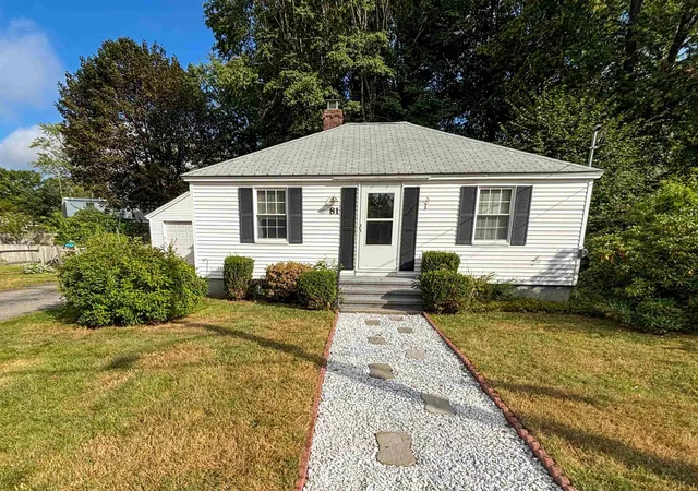 Photo 2 of Single family home for sale at 81 Decatur Rd, Portsmouth, NH 03801 | MLS# 5095881 | Listing updated on 2026-09-27