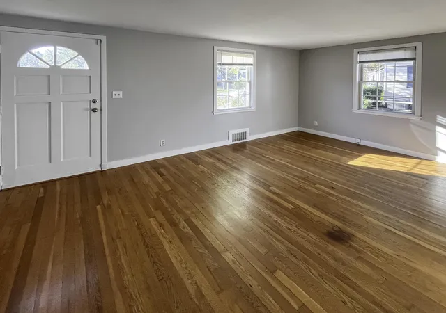 Photo 4 of Single family home for sale at 81 Decatur Rd, Portsmouth, NH 03801 | MLS# 5095881 | Listing updated on 2026-09-27