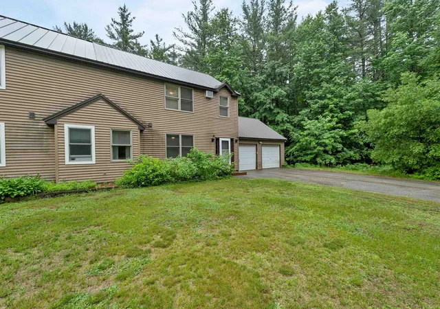 3rd image of 221 Webster Rd #12B, Center Conway, NH 03813 | MLS# 5095887