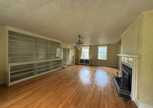 Photo 3 of Sale Pending at 31 Pearl St, Essex Junction, VT 05452 | MLS# 5095902 | Listing updated on 2026-06-30