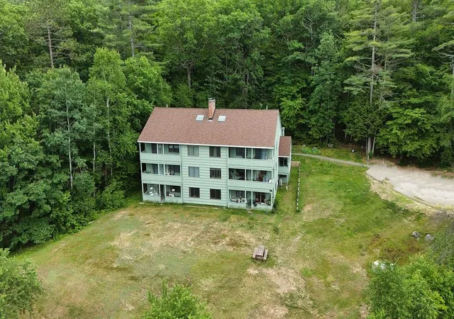 2nd image of 14g The Seasons At Attitash #G, Bartlett, NH 03812 | MLS# 5095903