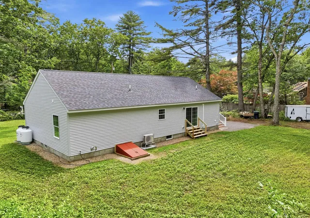 Homes for sale in Tilton, NH | 32 Andrews Rd, Tilton, NH 03276 | MLS# 5095905
