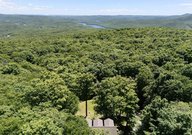 Homes for sale in Wilmington, VT | 7 Lightning Ledge Wy, Wilmington, VT 05363 | MLS# 5095908