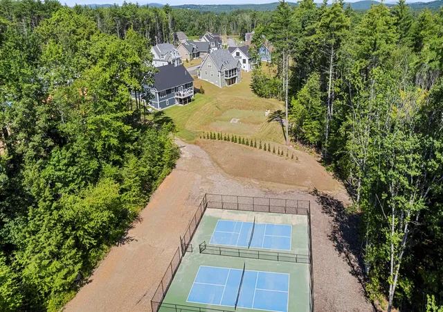 Photo 4 of Single family home for sale at 77 Lady Walsingham Wy, Laconia, NH 03246 | MLS# 5095910 | Listing updated on 2026-09-10