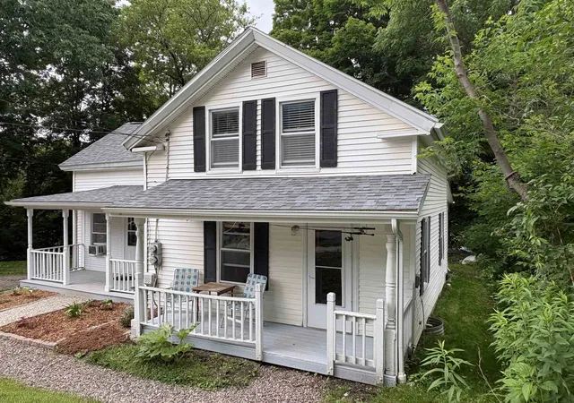 Photo 1 of Multi family home for sale at 137 Jericho Rd, Richmond, VT 05477 | MLS# 5095926 | Listing updated on 2026-09-18