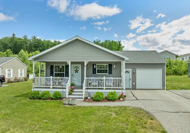 Homes for sale in Franklin, NH | 9 Morning Glory Dr, Franklin, NH 03235 | MLS# 5095928