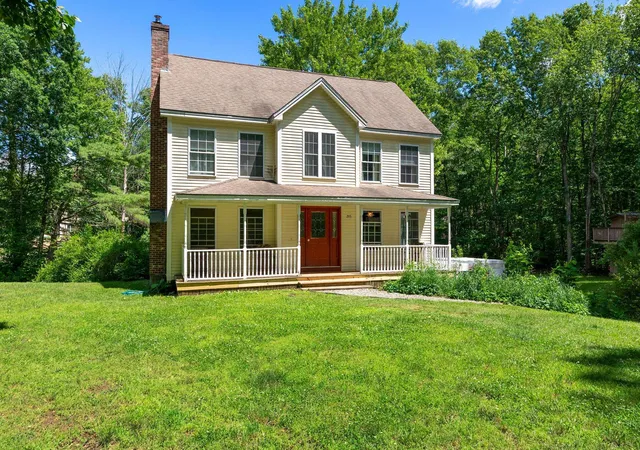 Homes for sale in Lee, NH | 295 Stepping Stone Rd, Lee, NH 03861 | MLS# 5095930