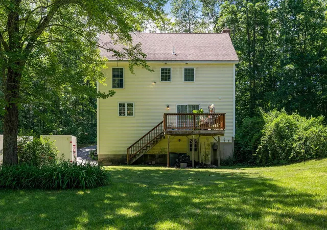Homes for sale in Lee, NH | 295 Stepping Stone Rd, Lee, NH 03861 | MLS# 5095930