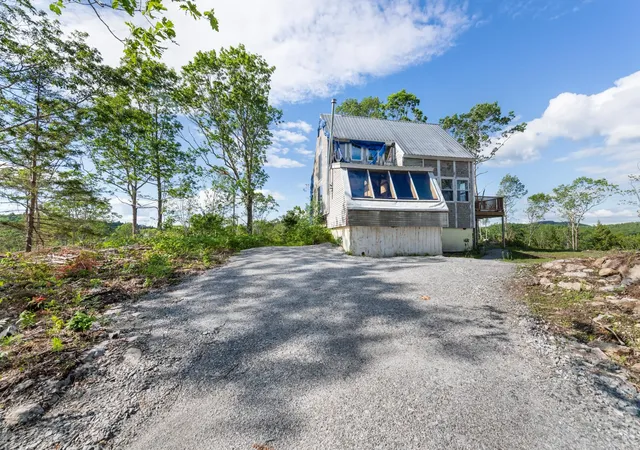 Homes for sale in Holderness, NH | 81 Disdam Rd, Holderness, NH 03245 | MLS# 5095940