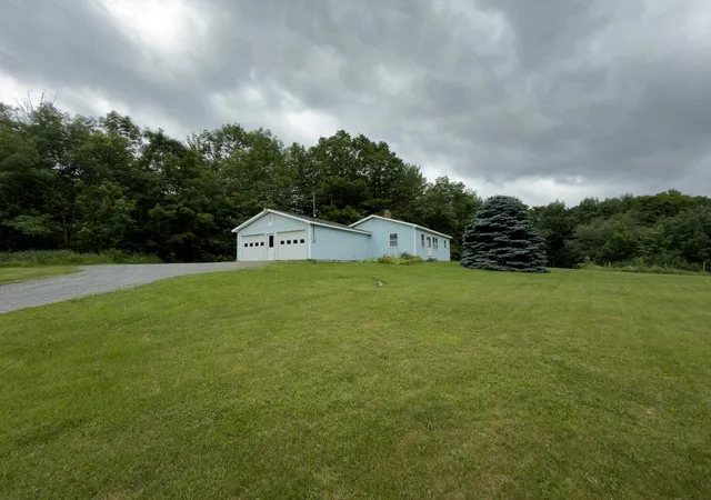 Photo 3 of Single family home for sale at 4194 Rt 18, Saint Johnsbury, VT 05819 | MLS# 5095955 | Listing updated on 2026-06-29
