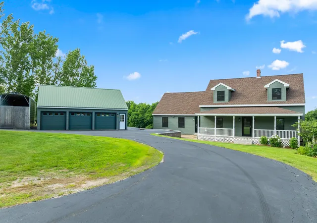 2nd image of 592 Tilton Hill Rd, Pittsfield, NH 03263 | MLS# 5095957