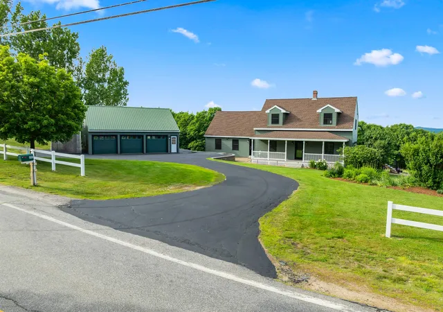 3rd image of 592 Tilton Hill Rd, Pittsfield, NH 03263 | MLS# 5095957