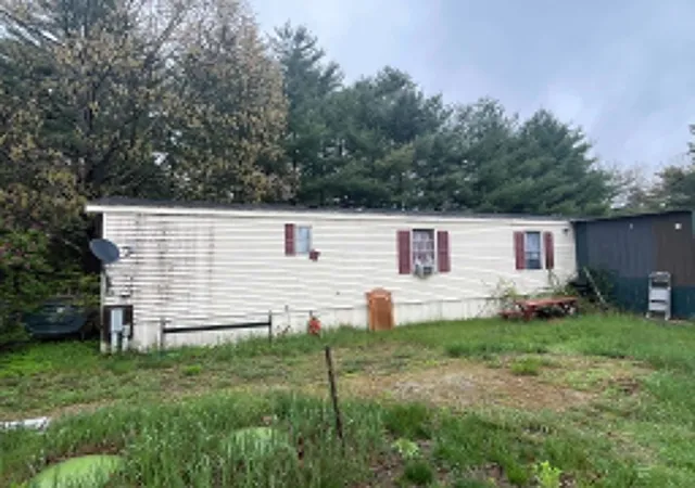 Homes for sale in Rochester, NH | 21 Fernald Ln, Rochester, NH 03867 | MLS# 5095964
