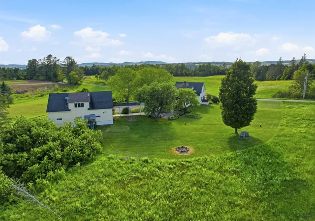 Photo 3 of Single family home for sale at 884 Darling Hill Rd, Lyndonville, VT 05851 | MLS# 5095966 | Listing updated on 2026-09-04