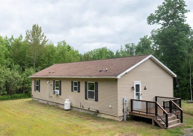 3rd image of 9 Wells Rd, Dalton, NH 03598 | MLS# 5095971