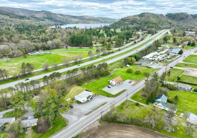 4th image of 456 Us Route 5 S, Fairlee, VT 05045 | MLS# 5095972